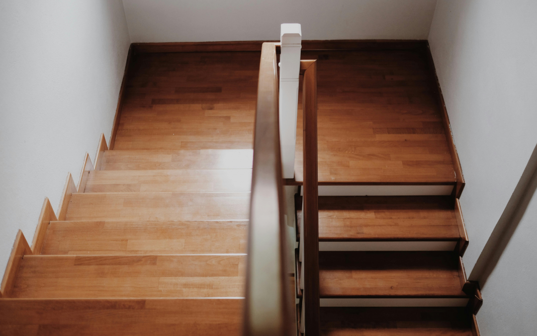 How to Choose the Right Staircase Stain Color